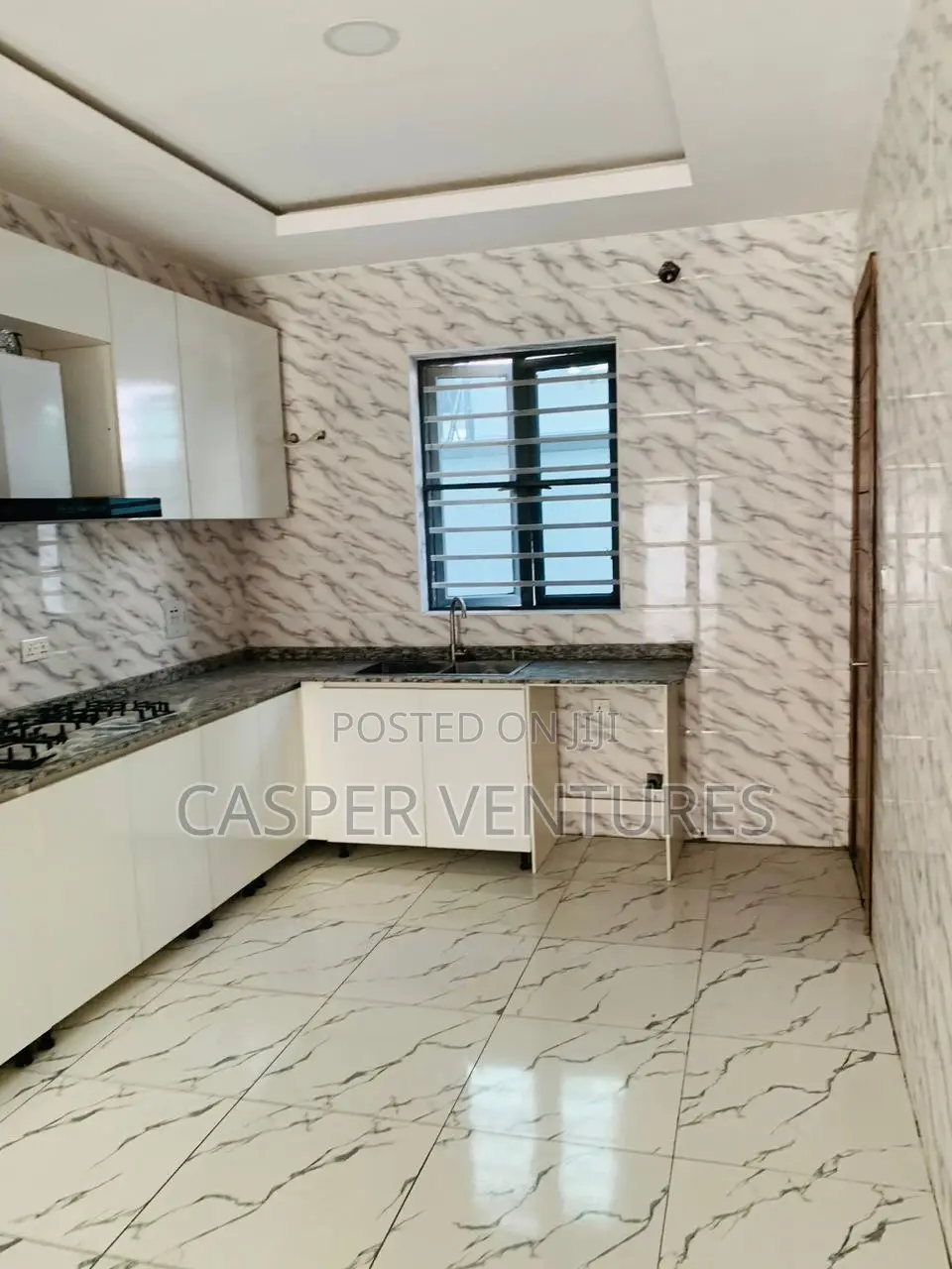 2bdrm Apartment in Orchid Road, Lekki for rent