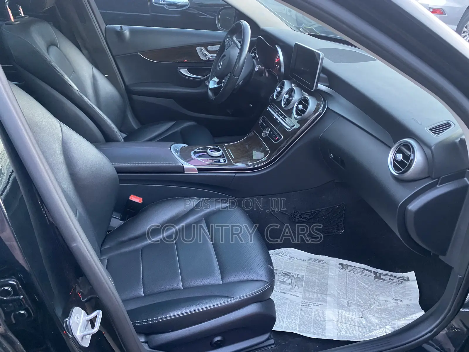 Mercedes-Benz C300 2017 Black