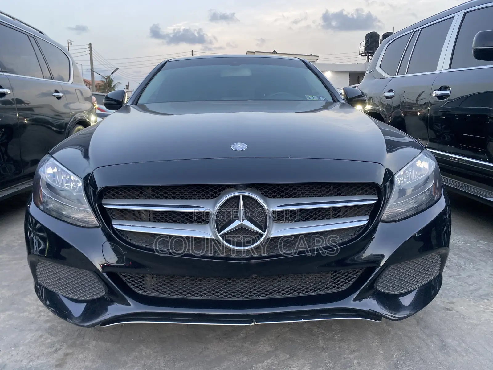 Mercedes-Benz C300 2017 Black