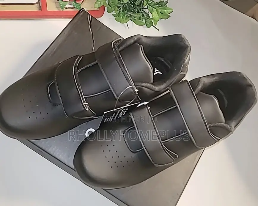 Core's Road Bike Shoes