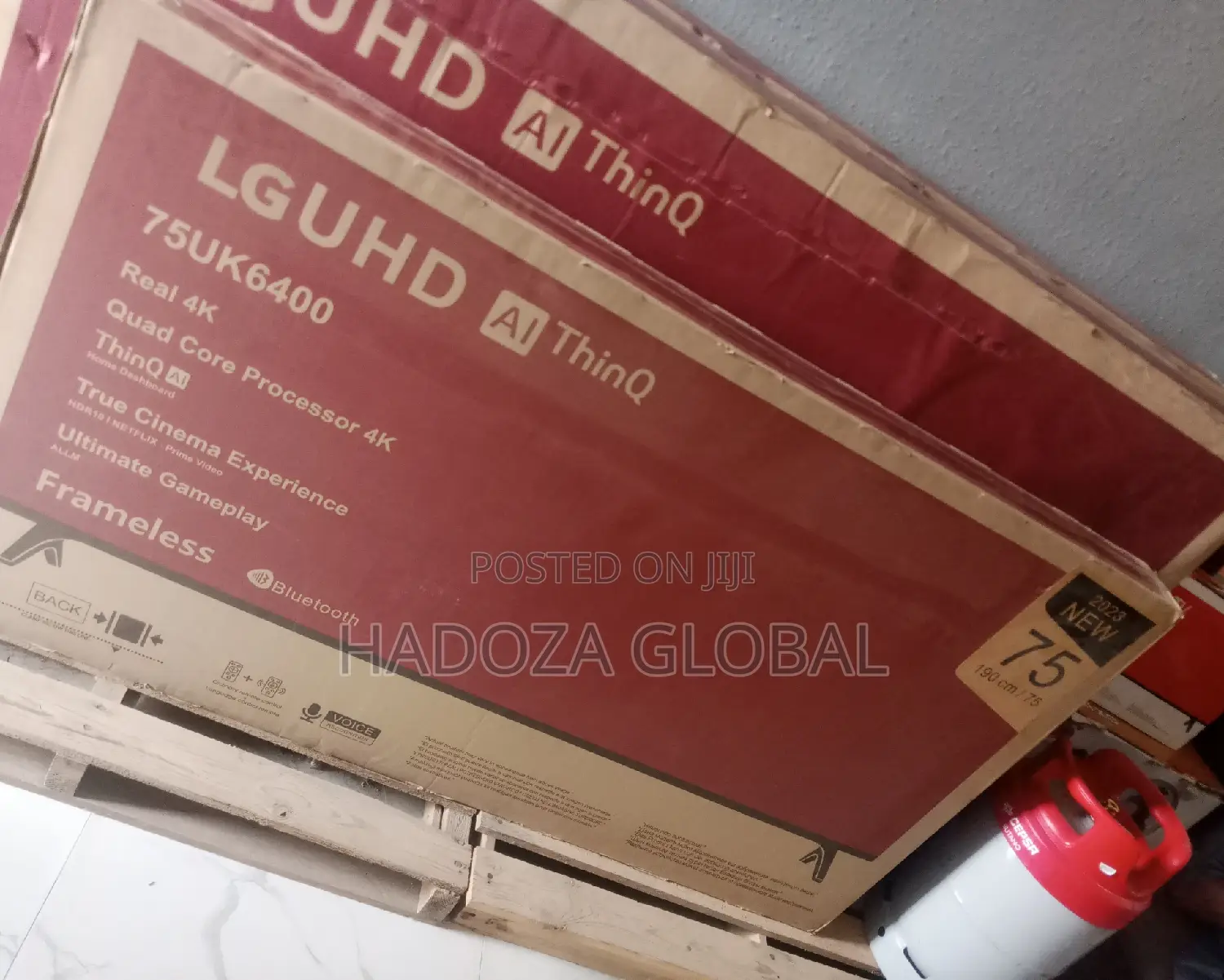 75inches LG Smart TV With NETFLIX, YOUTUBE and Wireless