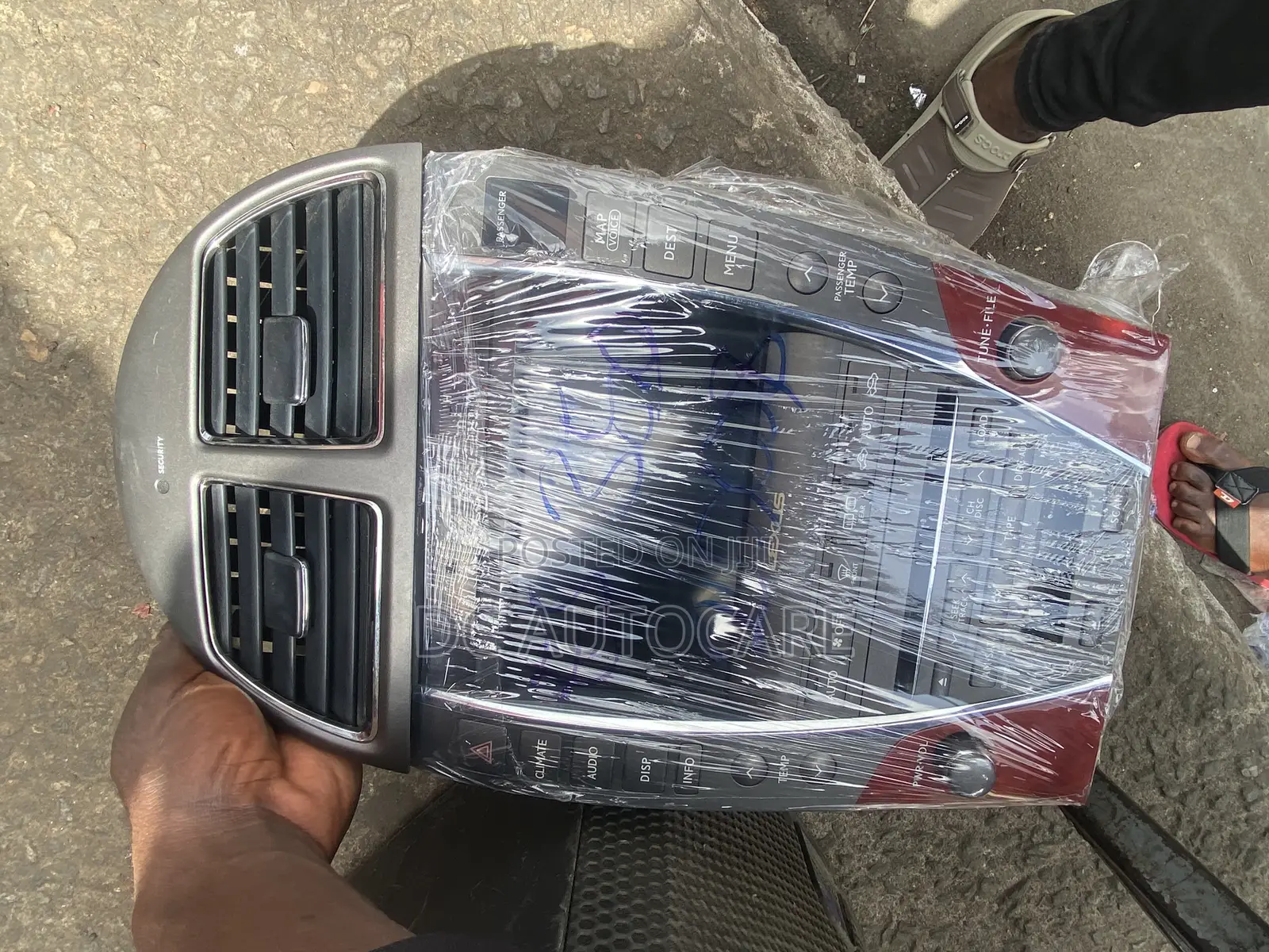 Av Vent and Car Stereo Es350