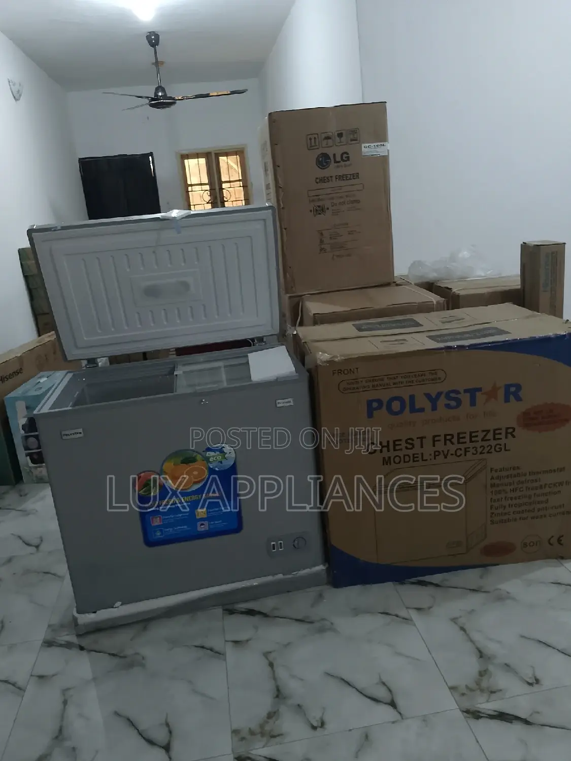 Affordable Brand New Chest Freezer With a Removable Baskets