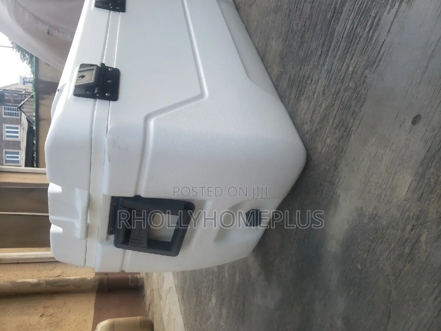 Igloo 150 Qt White Marine Polar Contour Insulated Cooler