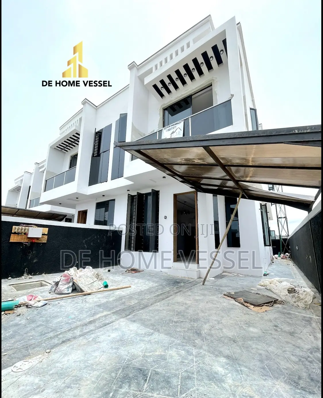 4bdrm Duplex in Lekki for sale