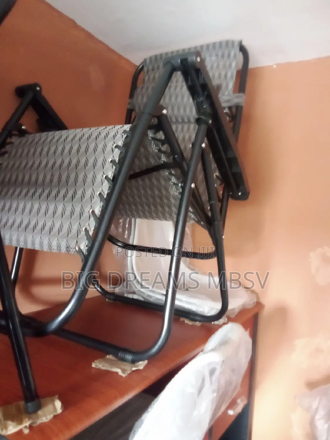 Relaxing Mech Chair