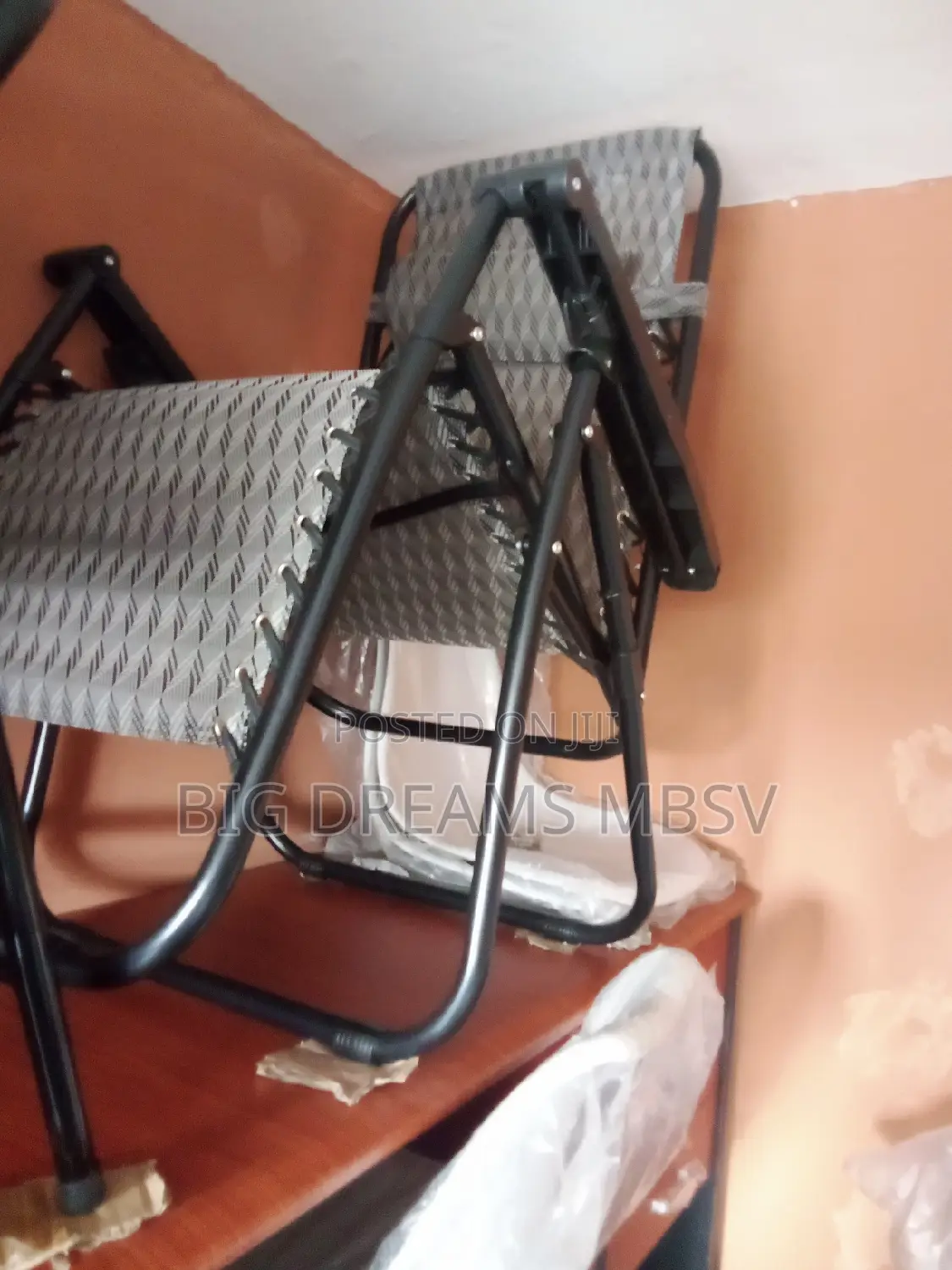 Relaxing Mech Chair