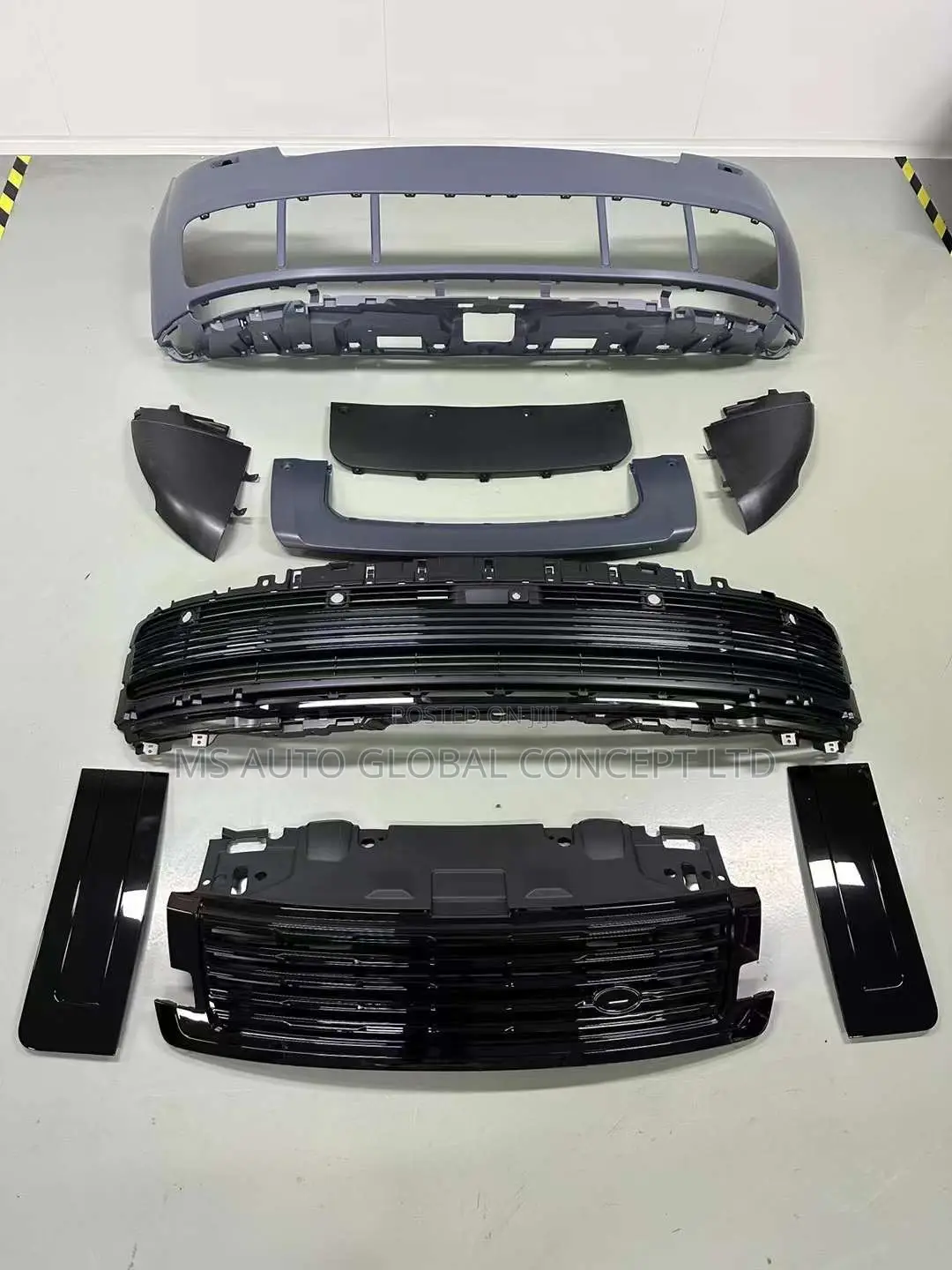 Range Rover Vogue 2023 Front Bumper