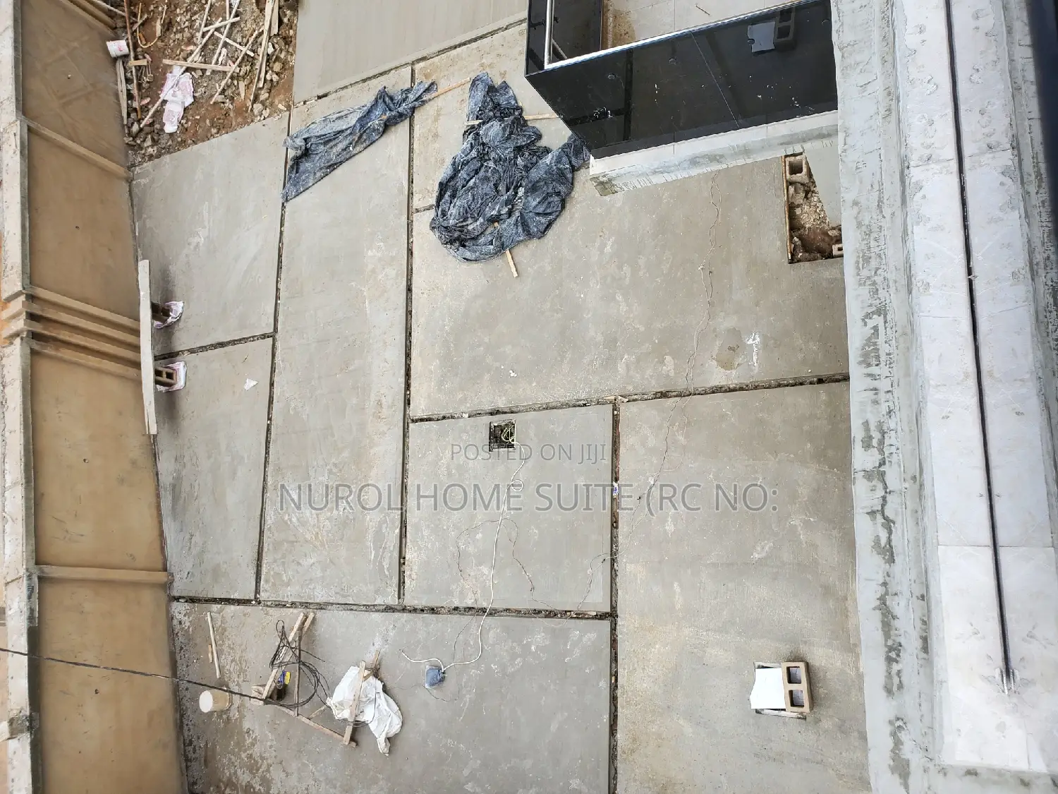 Exclusive Floor Design and Finishing
