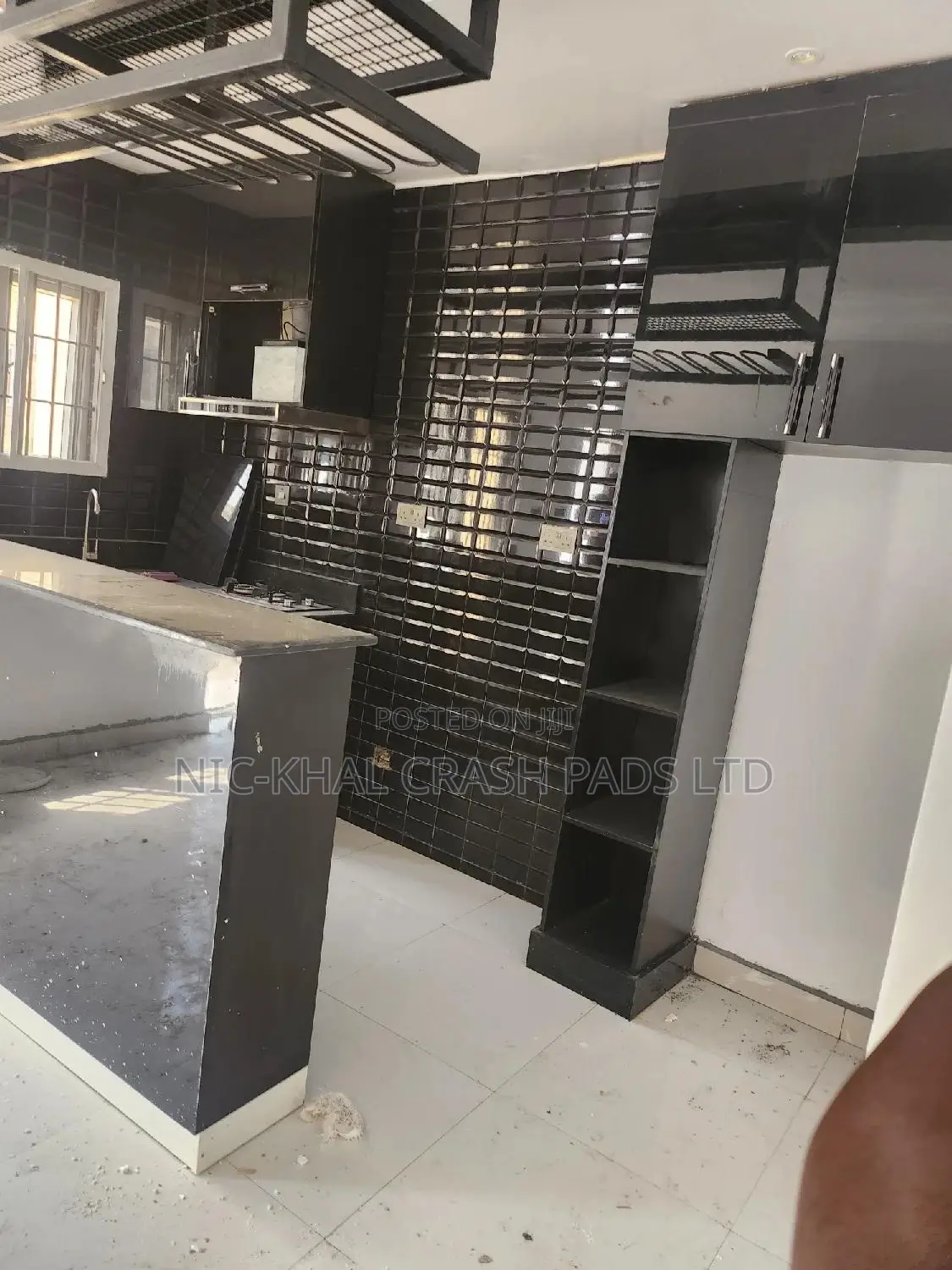 1bdrm Apartment in Brains And Hammers 🔨, Life Camp for sale