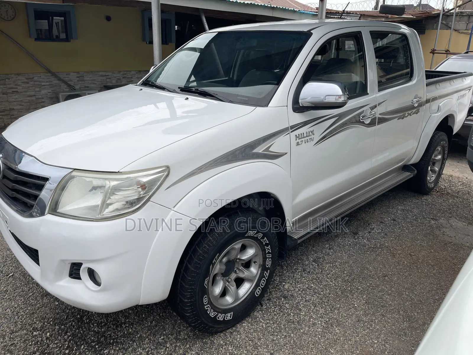 Toyota Hilux 2014 White