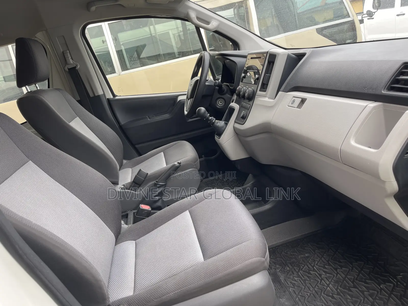 Toyota HiAce 2020 White