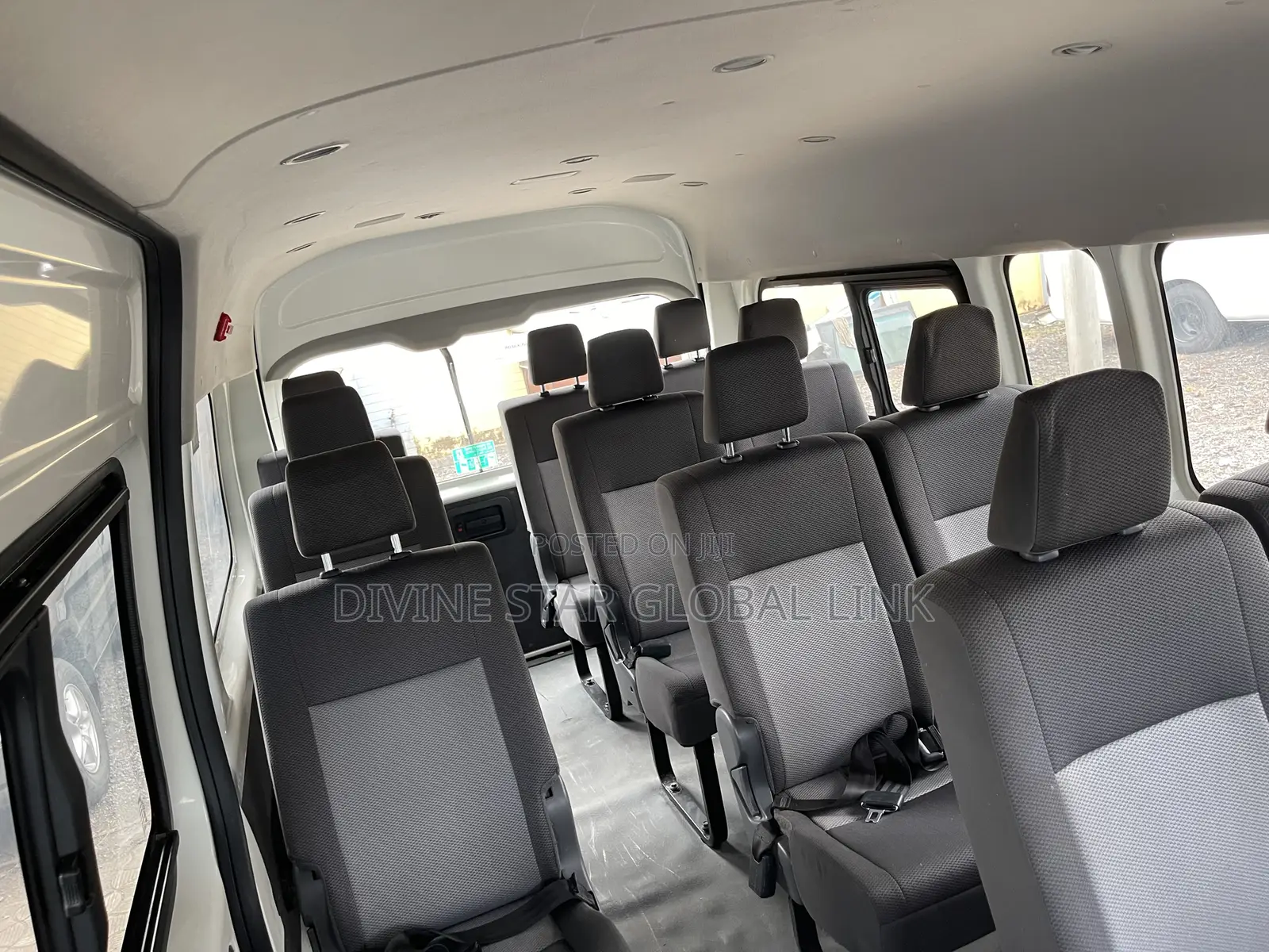 Toyota HiAce 2020 White