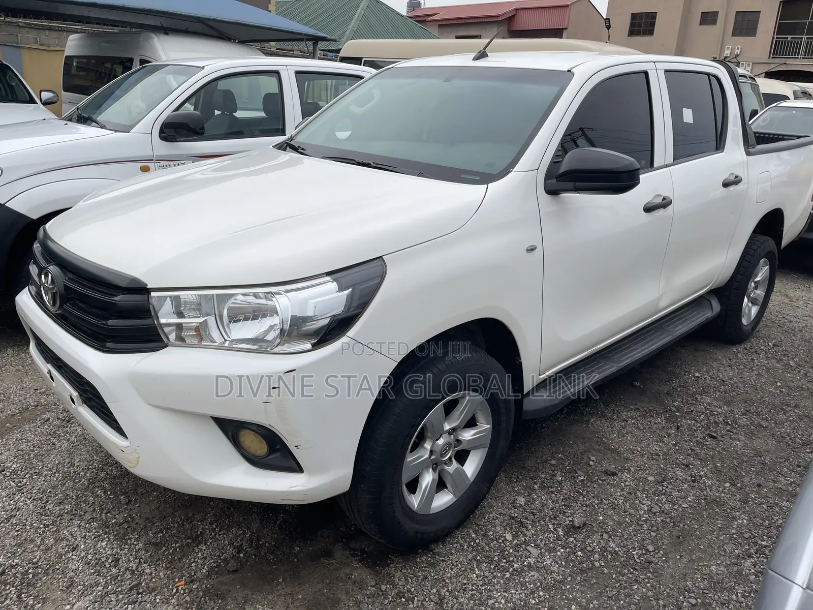 Toyota Hilux 2019 White