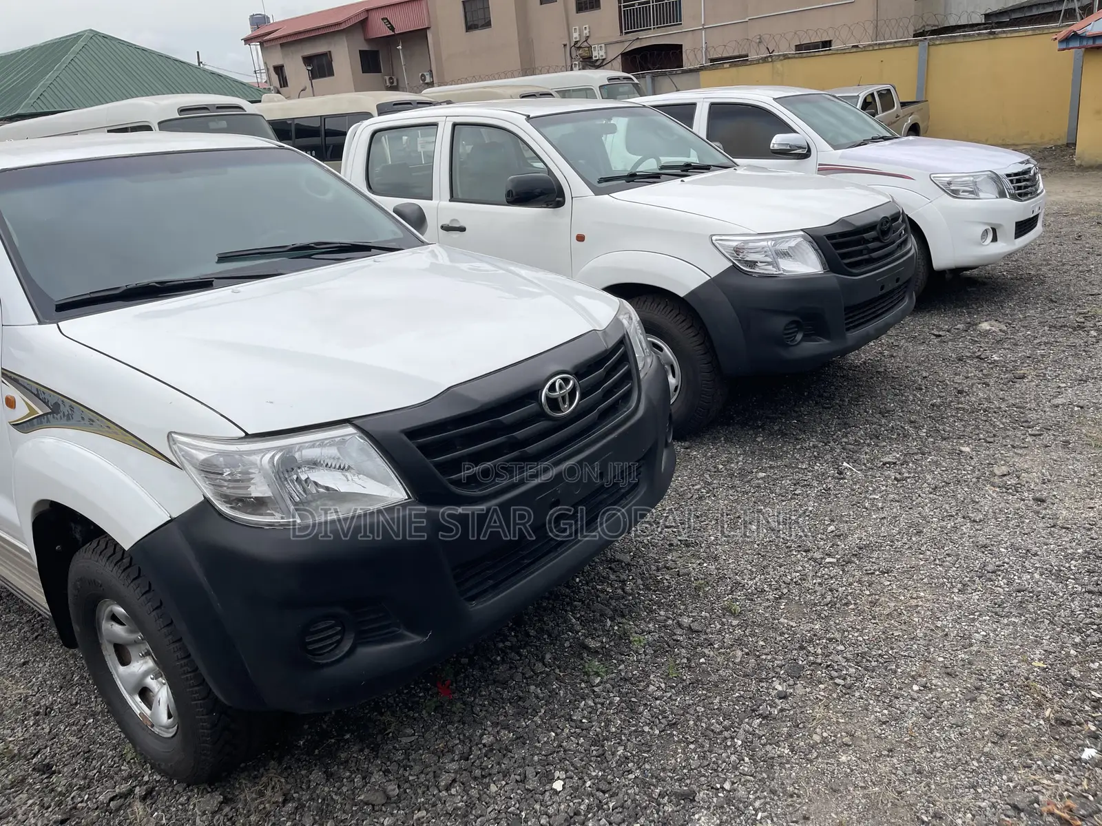 Toyota Hilux 2024 White