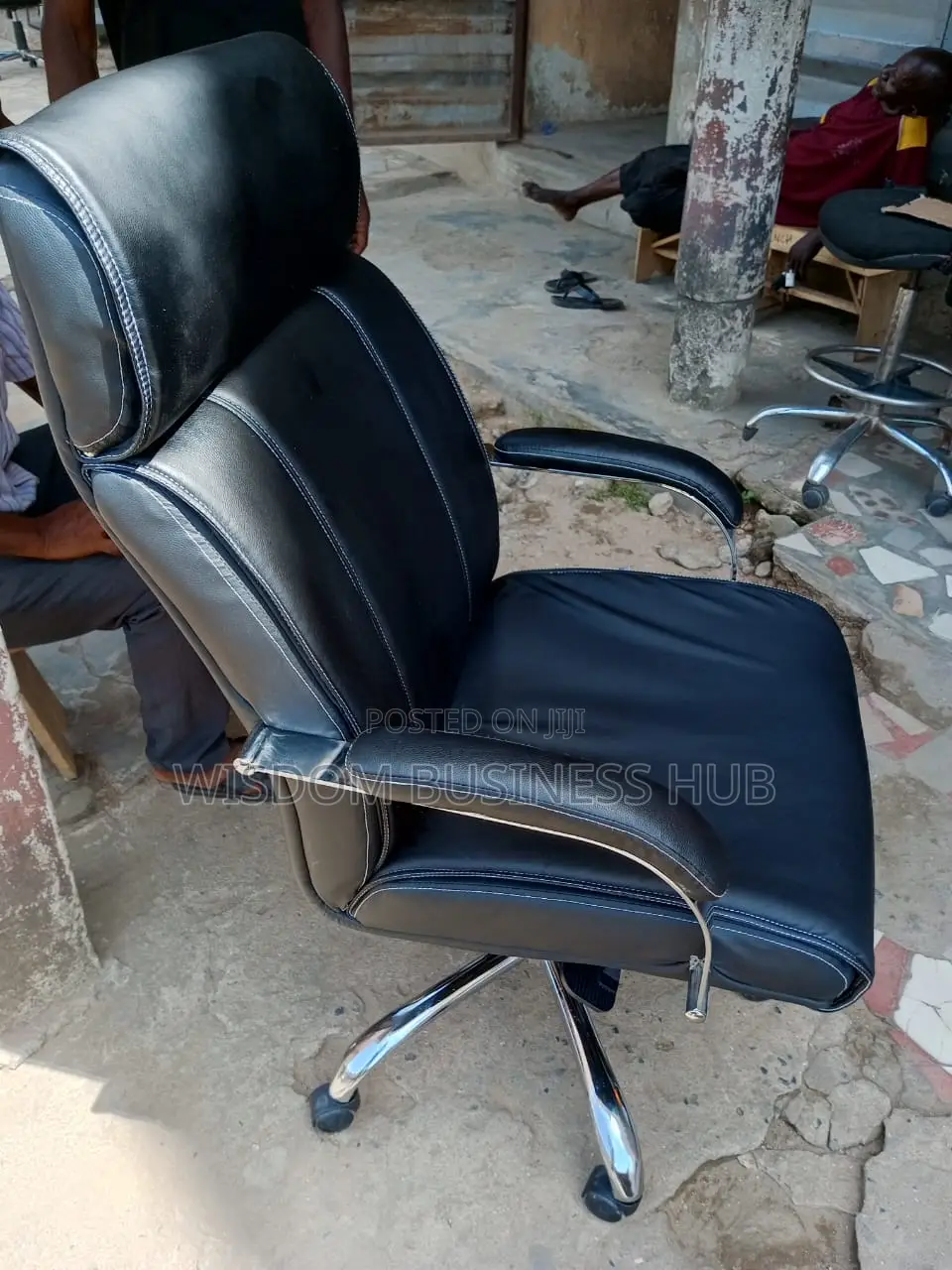 Executive Office Chair for Office Use