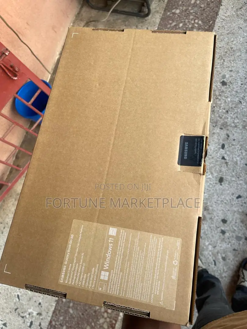 New Laptop Samsung Galaxy Book 2 8GB HDD 256GB