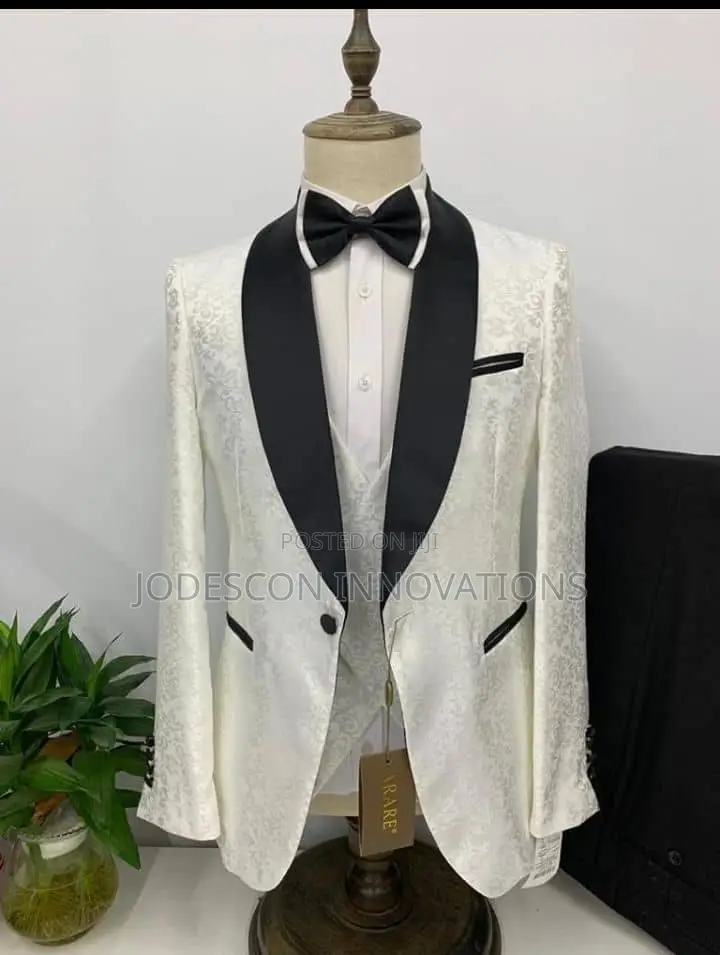 Fashionable Men's Suits