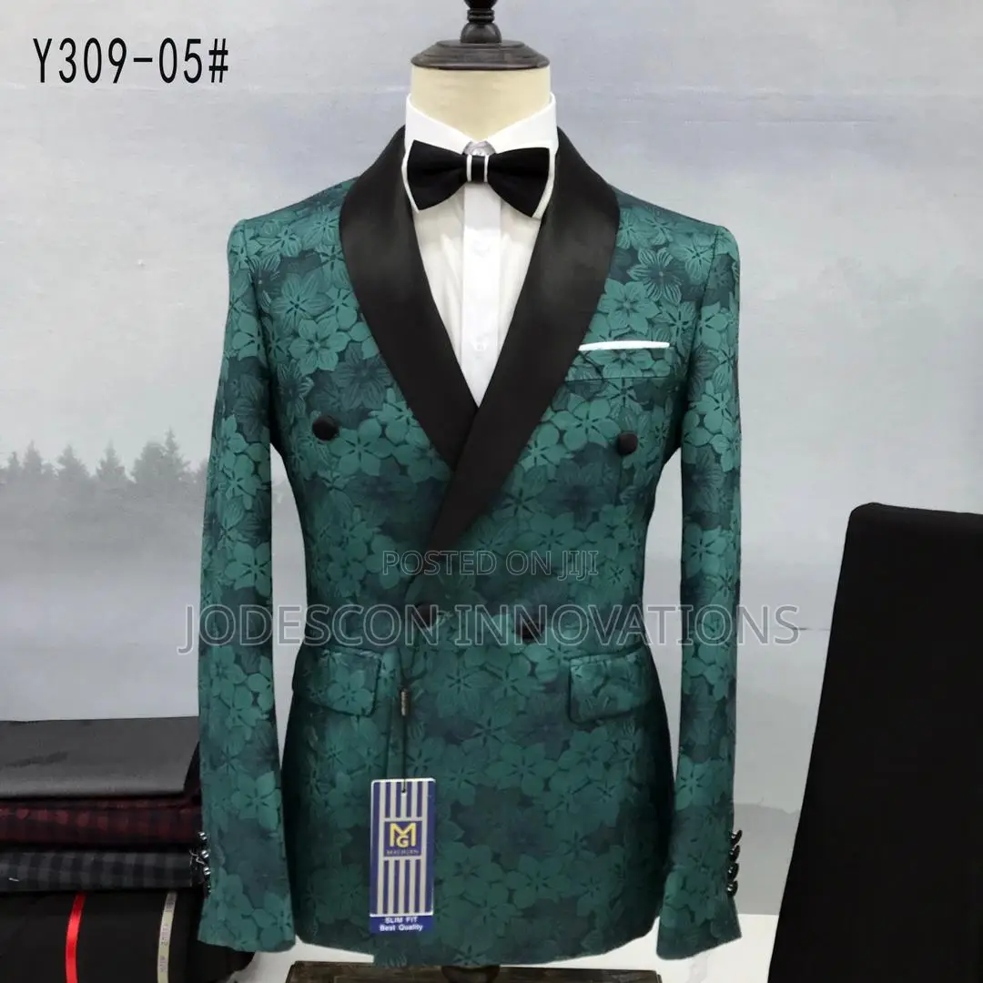Fashionable Men's Suits
