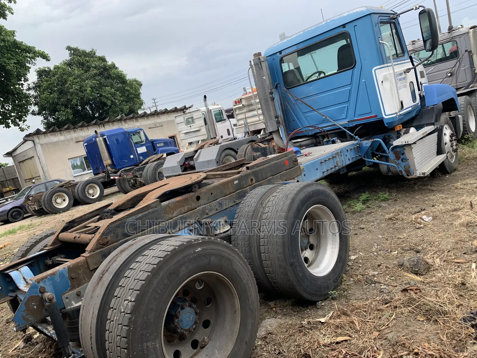 Mack Ch+ Tractor Head (10-Tyres)