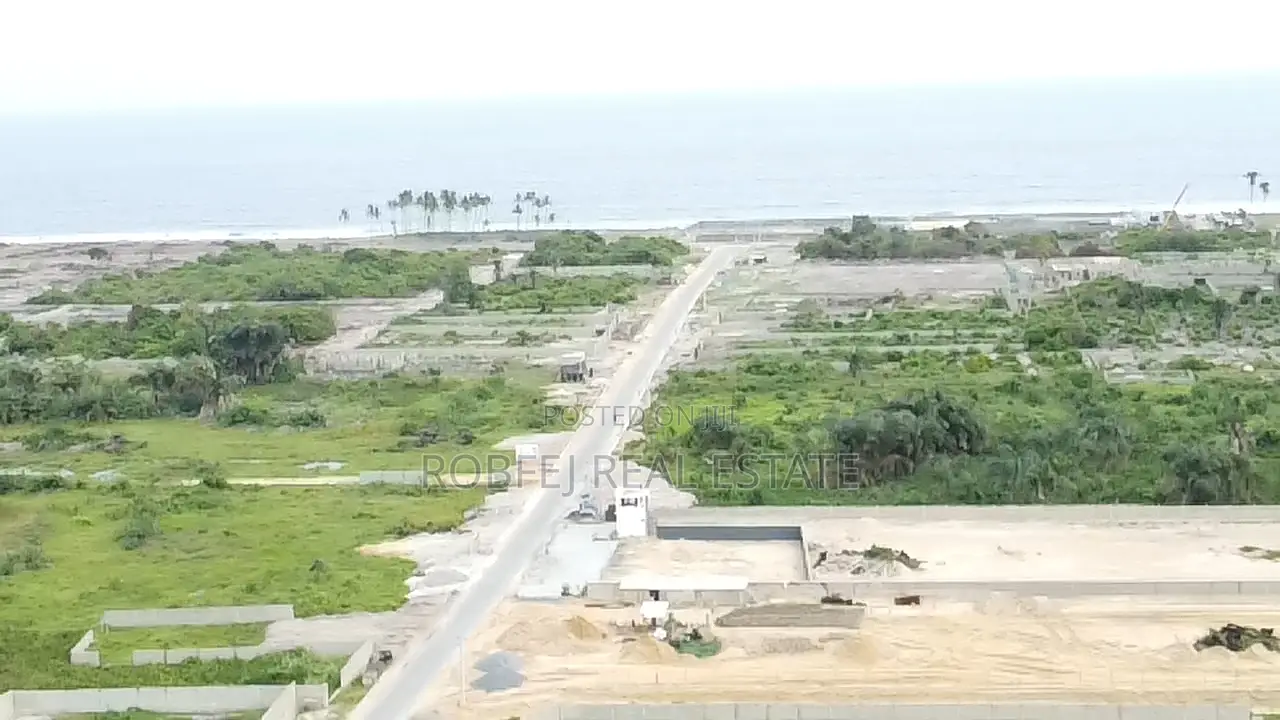 2 Plots Ocean View