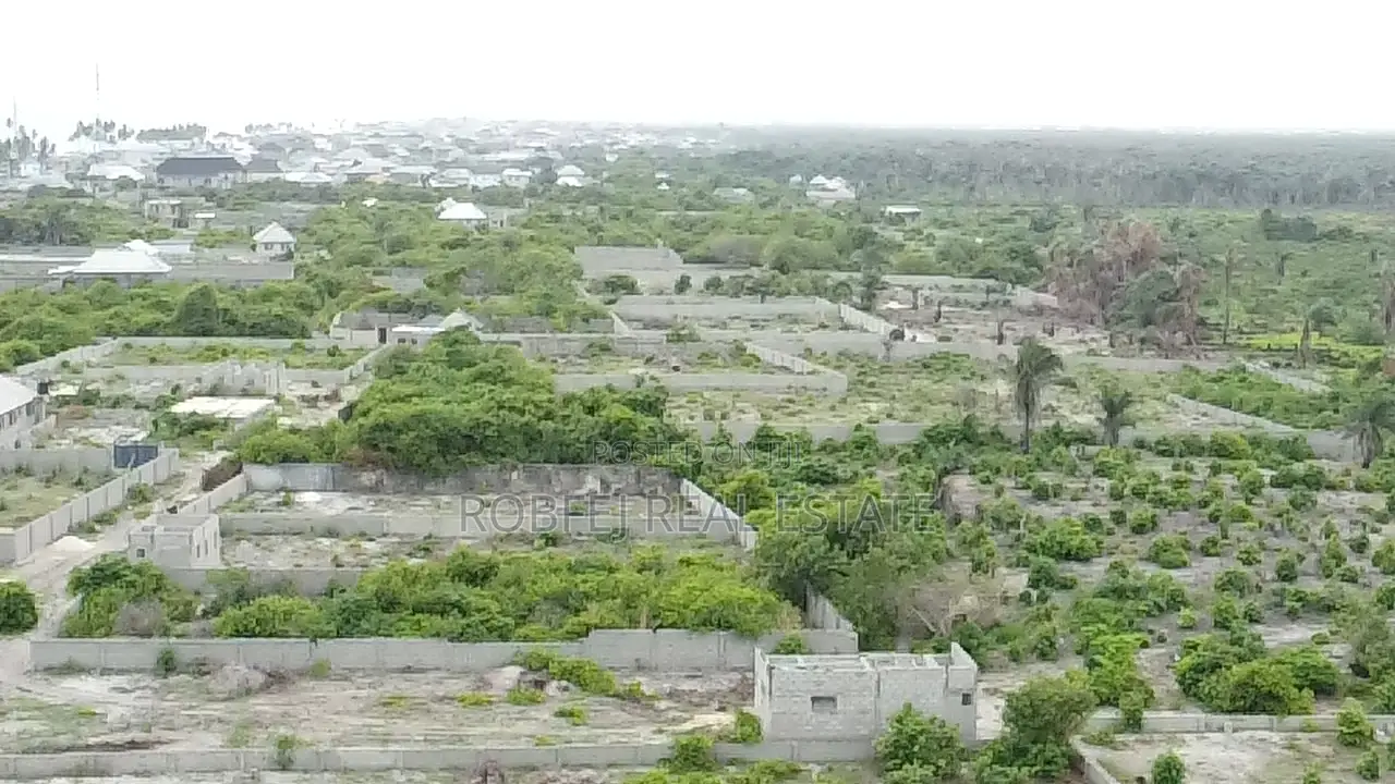 2 Plots Ocean View