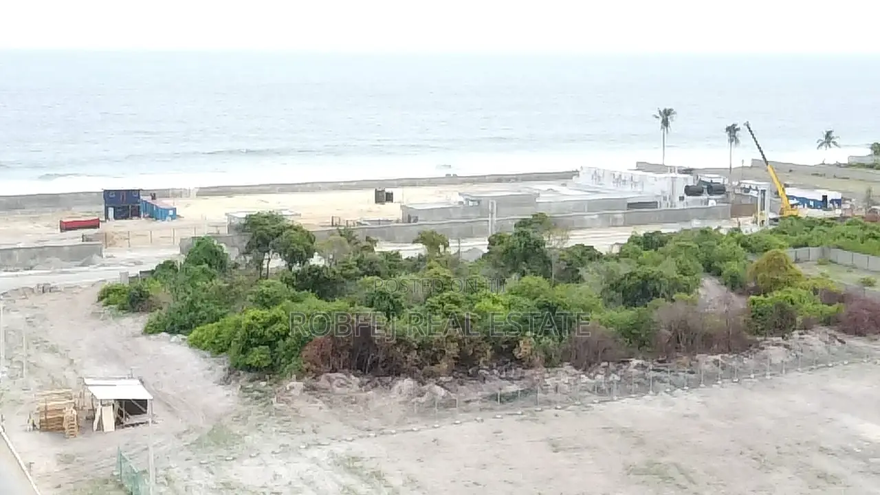 2 Plots Ocean View