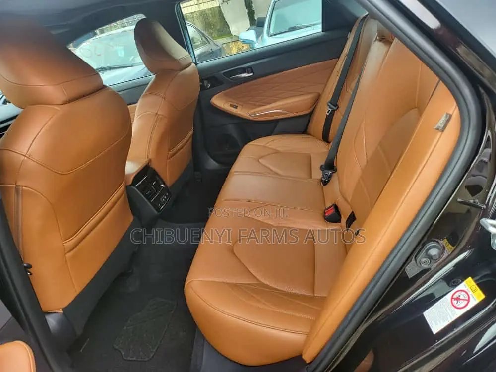 Toyota Avalon Limited 2021 Black