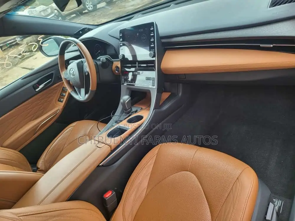Toyota Avalon Limited 2021 Black
