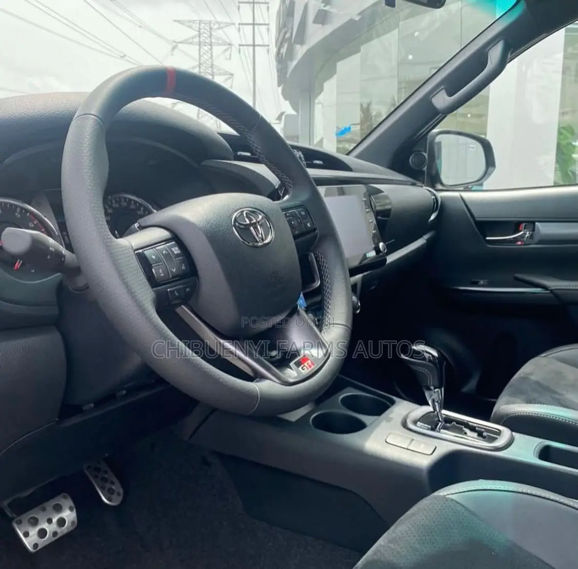New Toyota Hilux 2024 Black