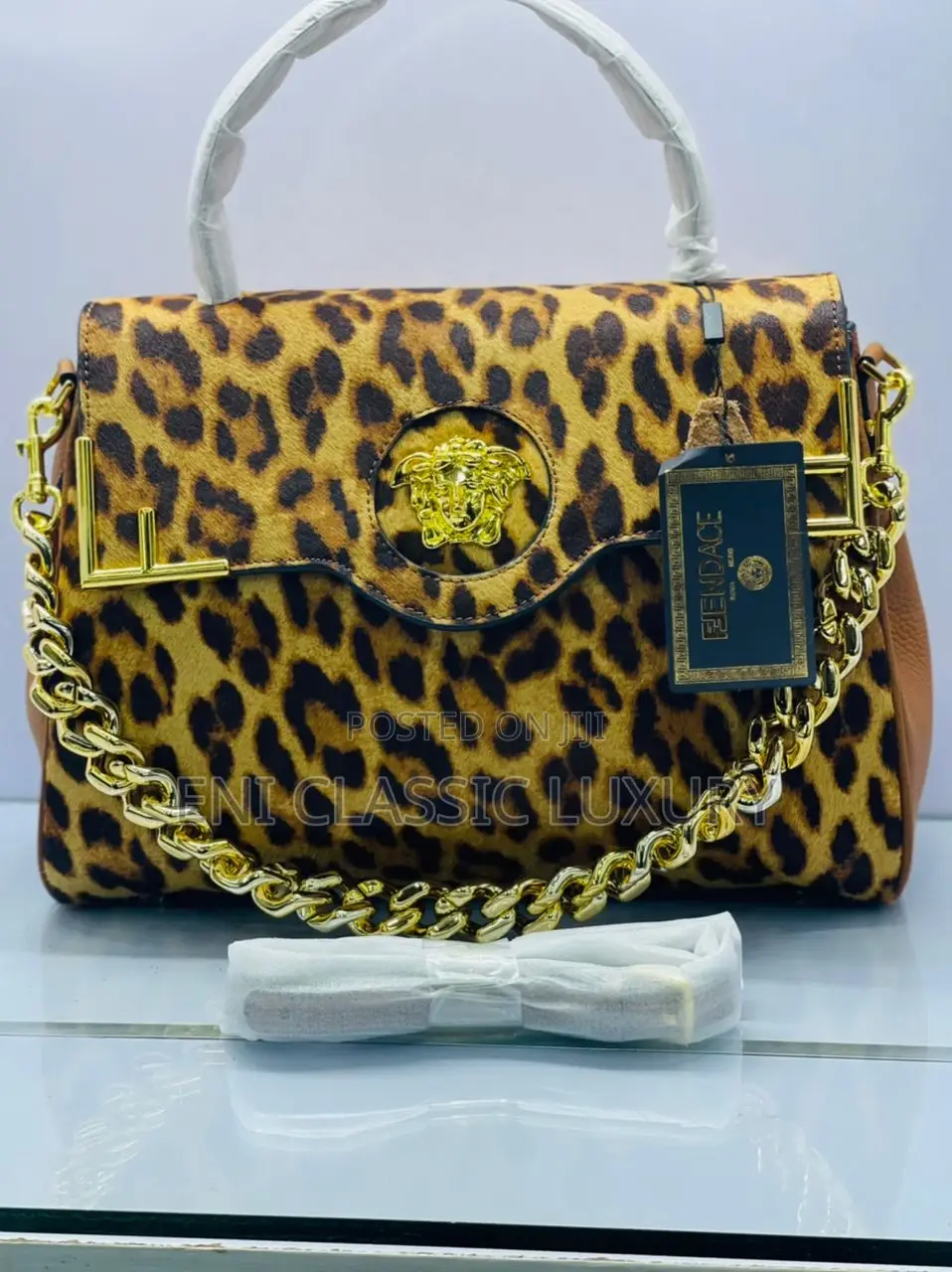 Super High Quality Luxury Women's Bags Available in Store