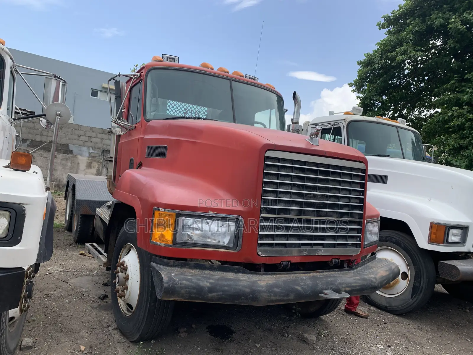 Mack CH - Tractor Head (10 Tyres)