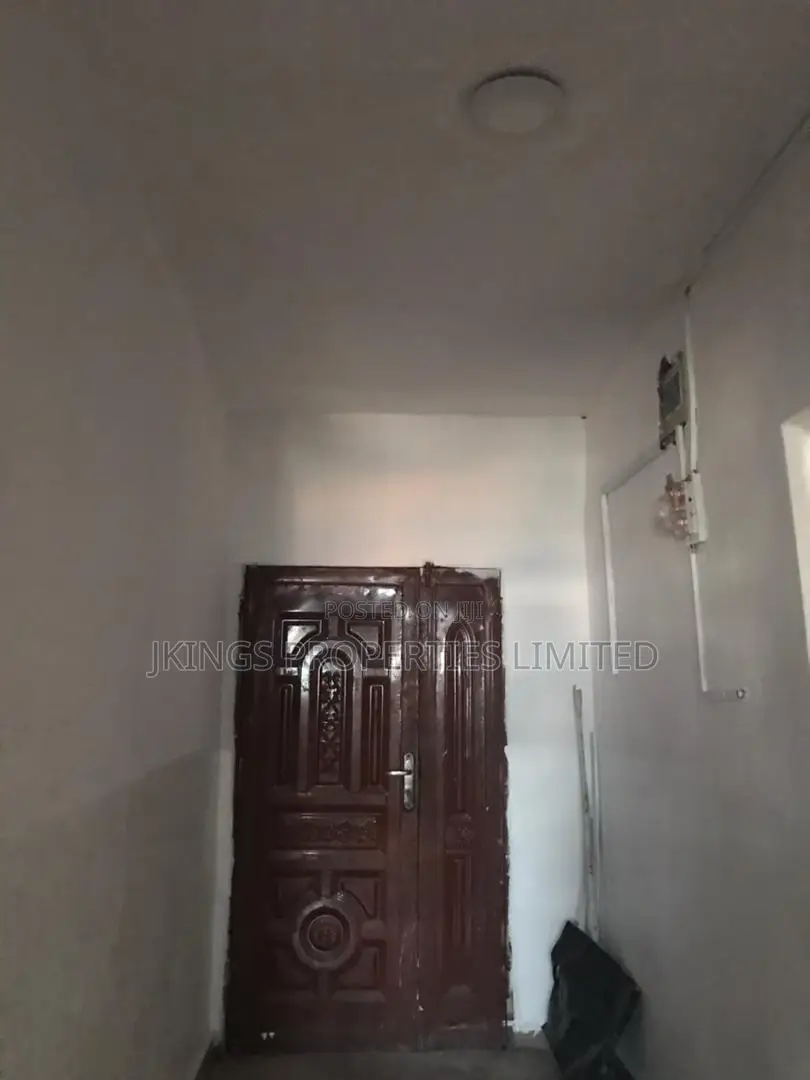 Mini Flat in Mushin for rent