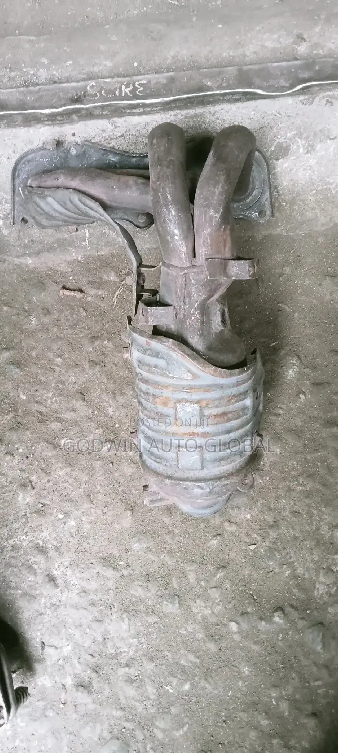 Direct Engine Catalyst Toyota RAV4 2008 Model