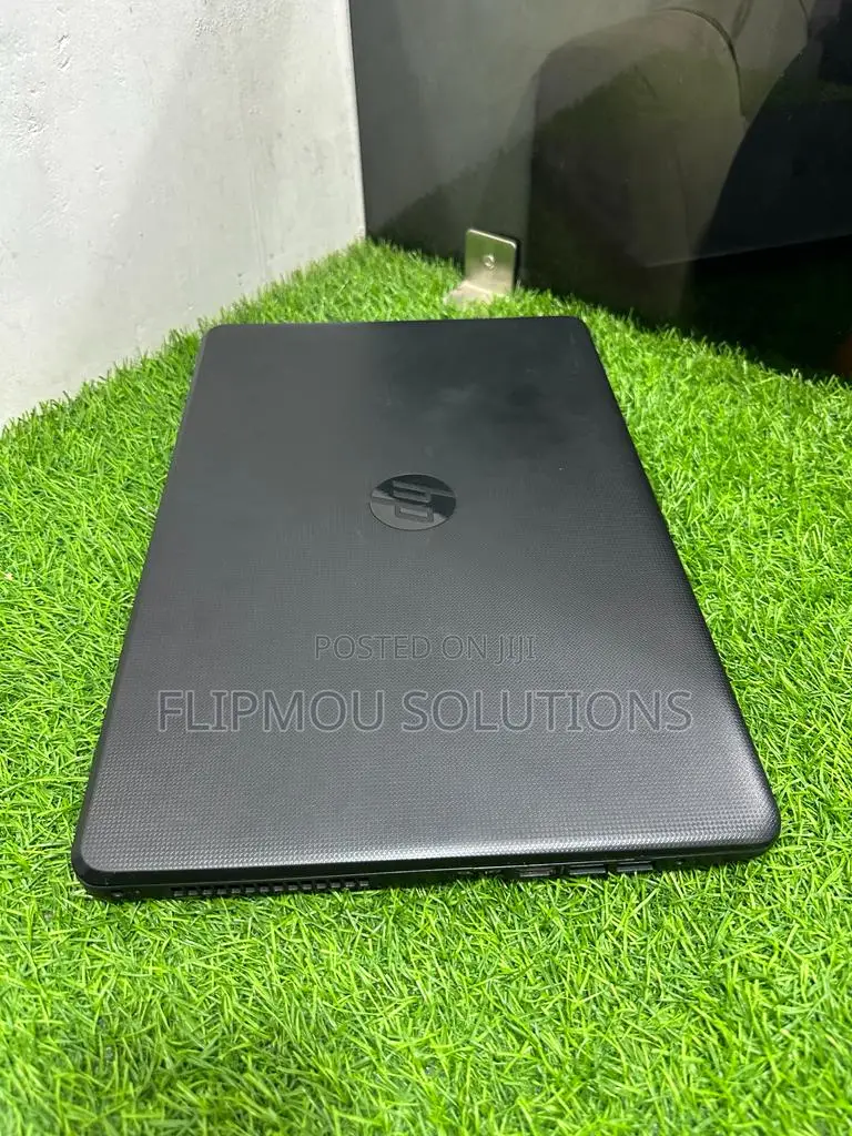 Laptop HP 15-Da3007nia 8GB Intel Core I3 SSD 256GB