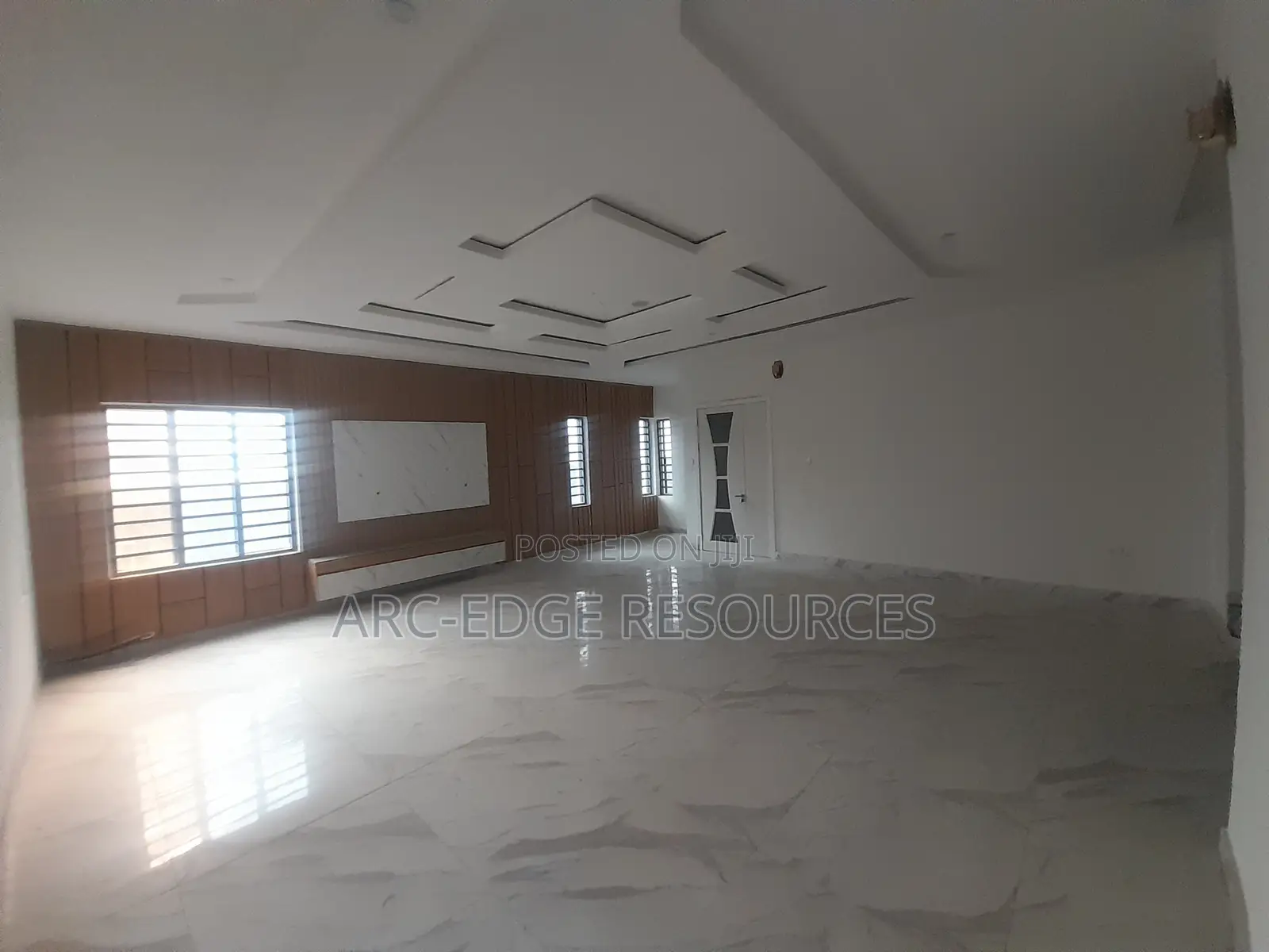 5bdrm Duplex in Apple Junction for sale