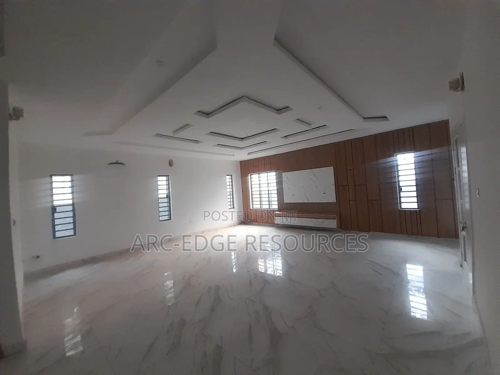 5bdrm Duplex in Apple Junction for sale