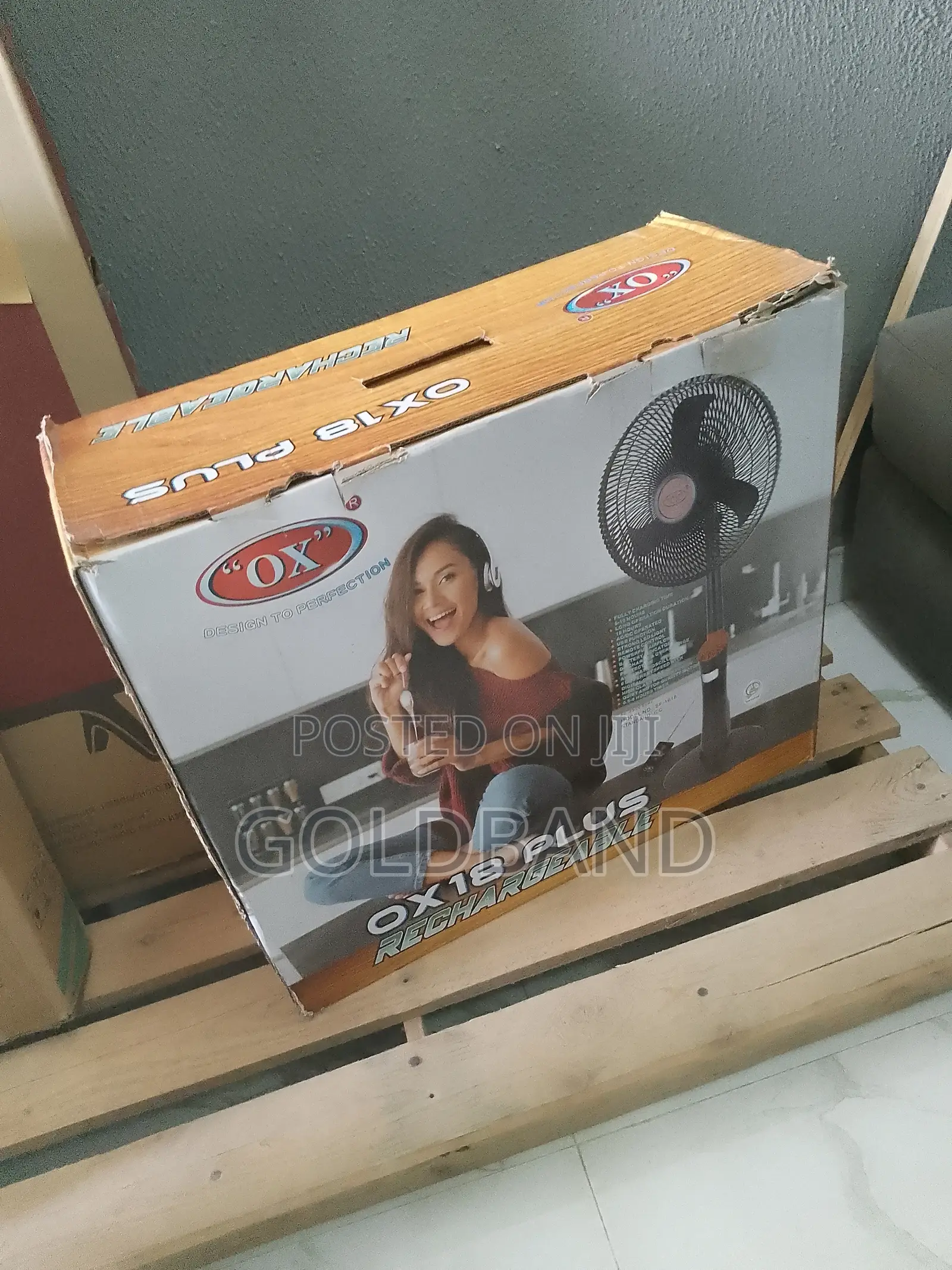 New OX 18" Rechargeable Standing Fan