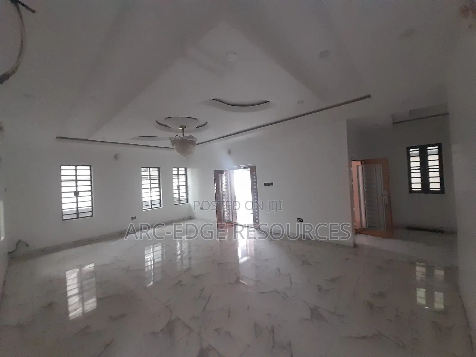5bdrm Duplex in Apple Junction for sale