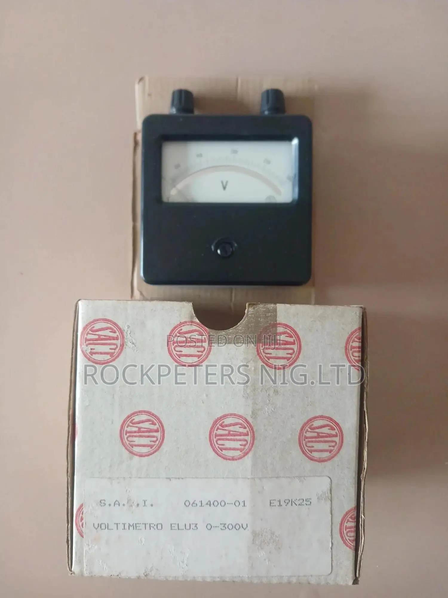 Saci Voltmeter Elu- 3 0-300v