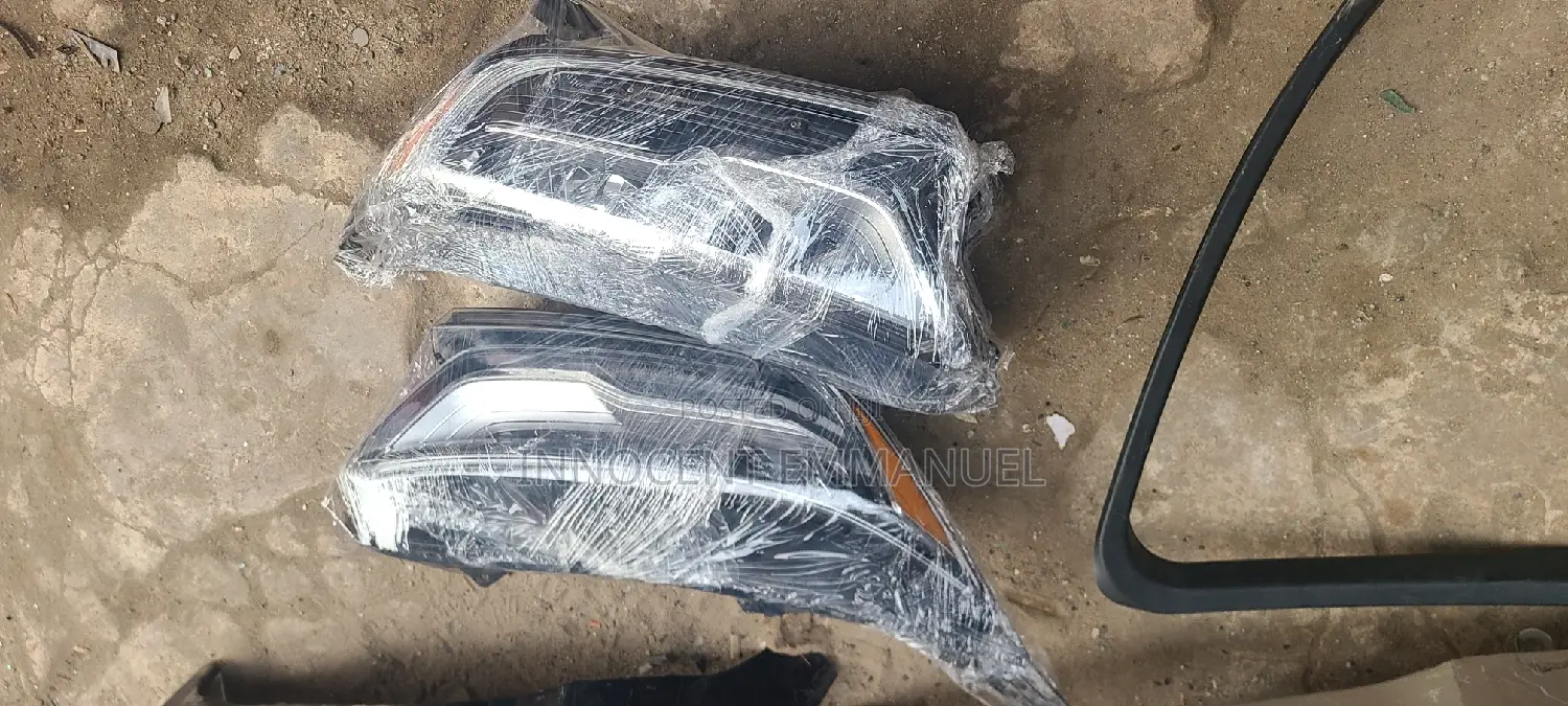 Head Lamp for Honda CRV 2018 Model