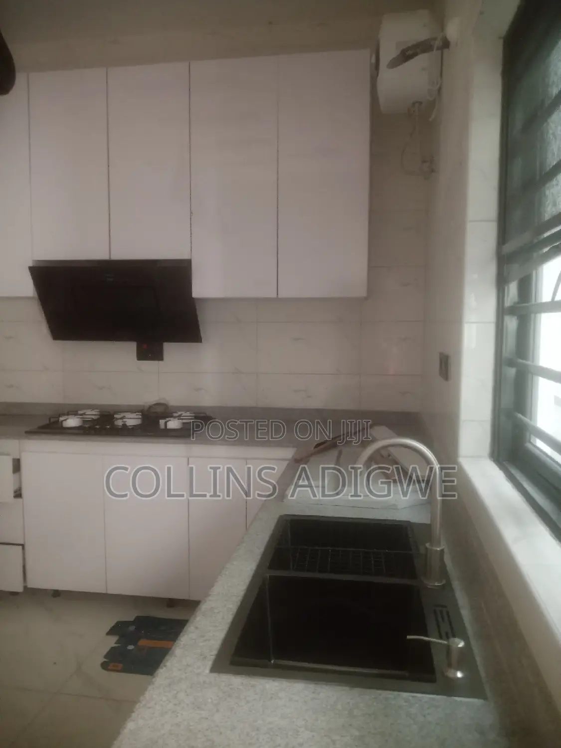 4bdrm Duplex in Divine Home, Thomas for sale