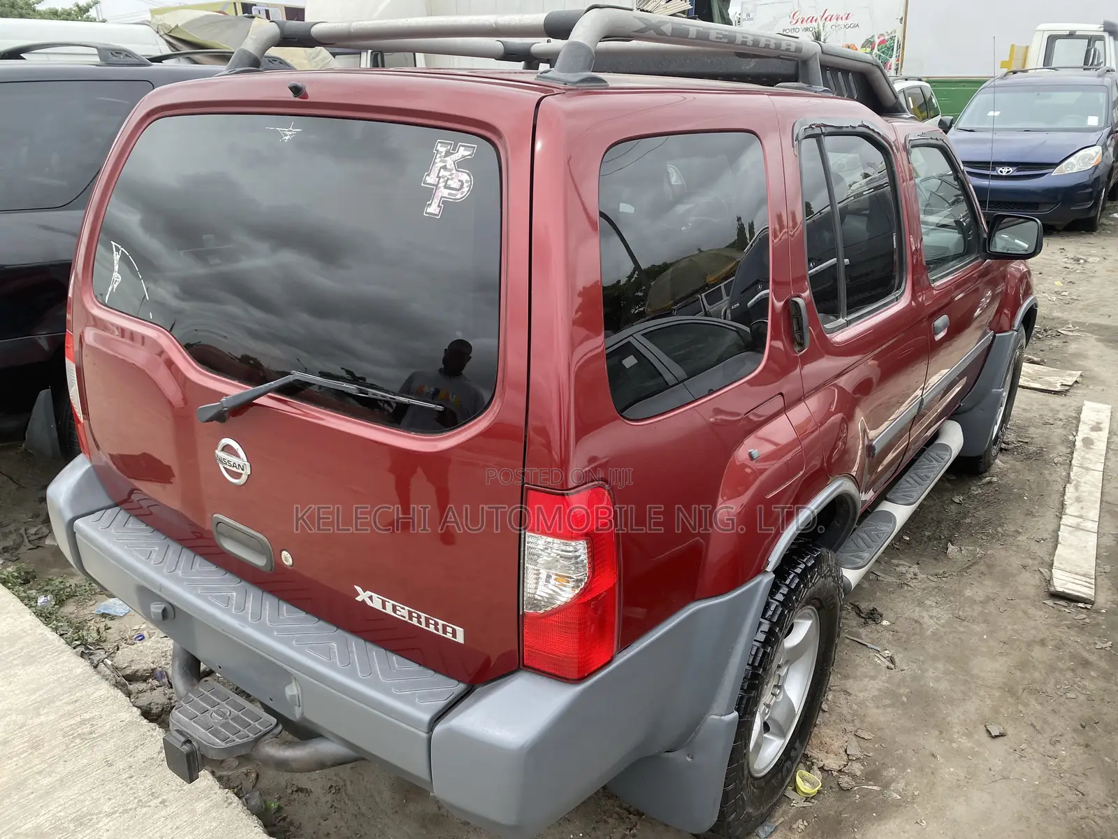 Nissan Xterra 2004 Red