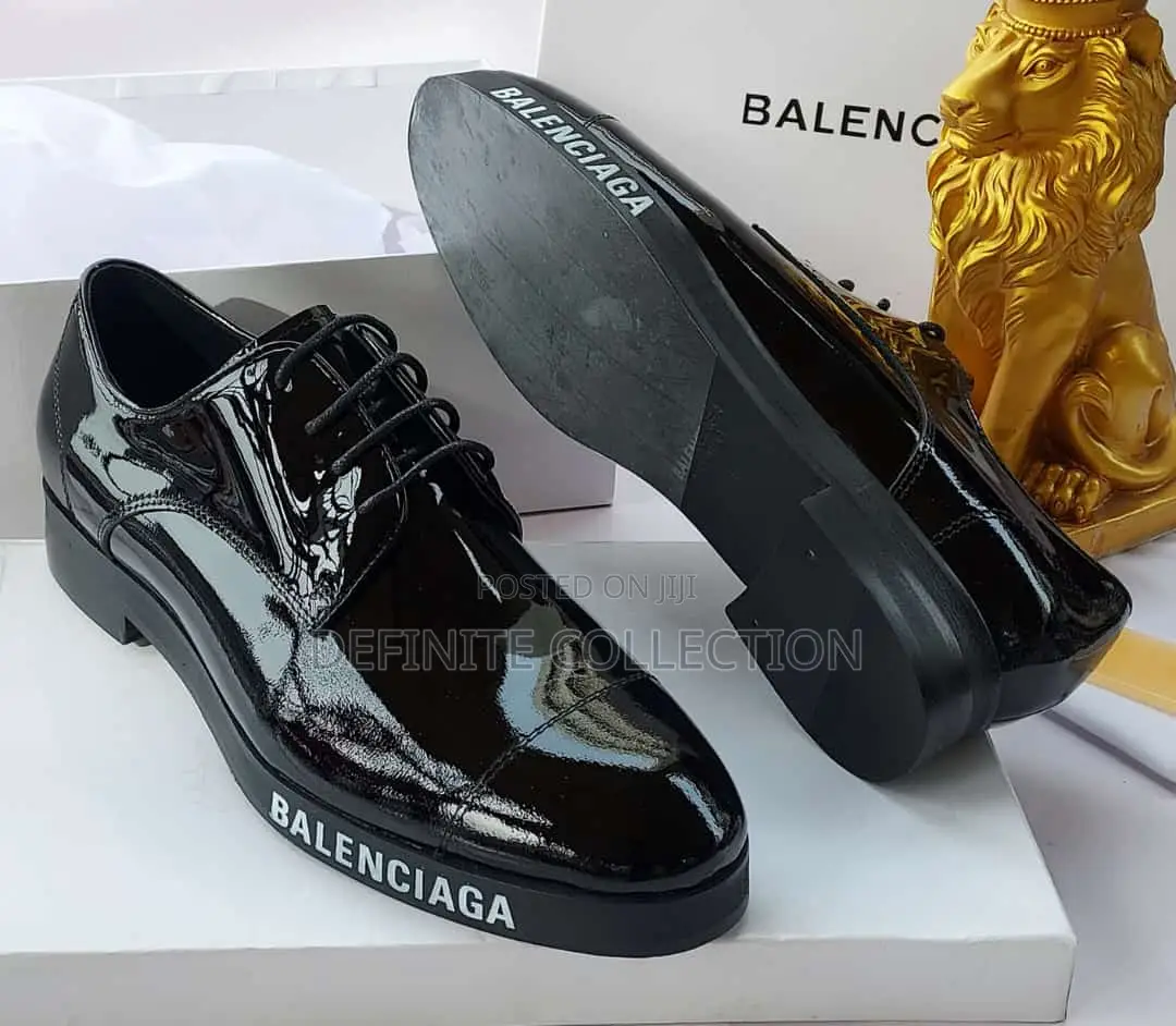 BALENCIAGA Luxury Shoe
