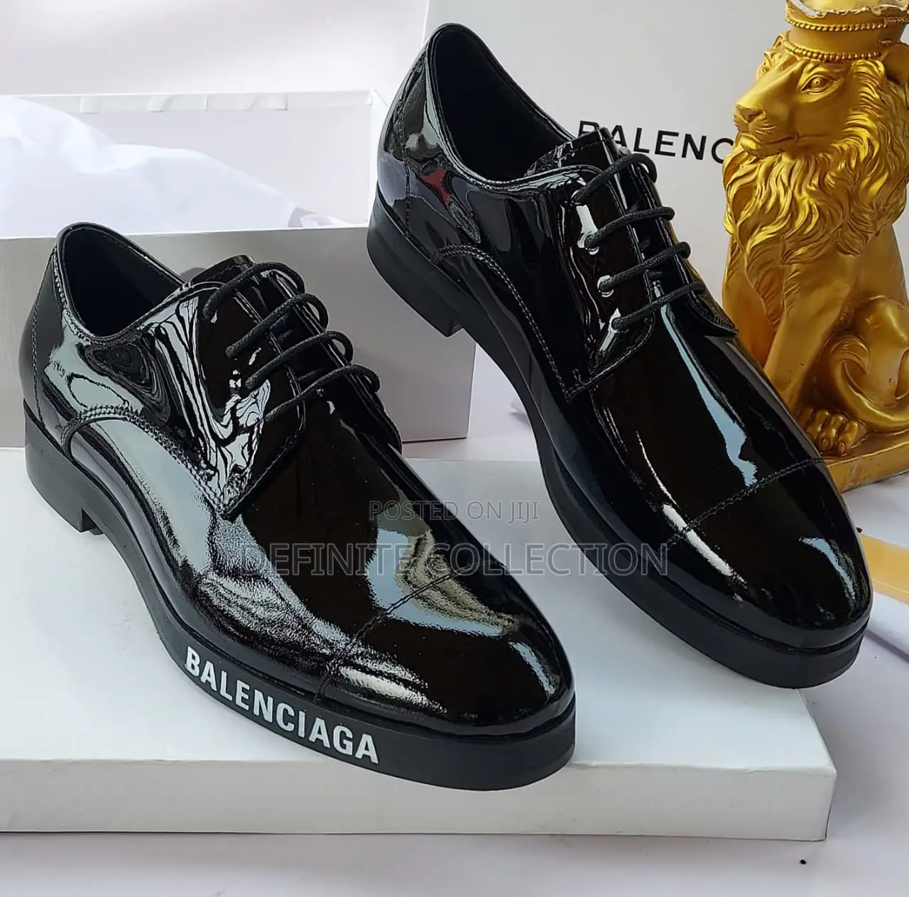 BALENCIAGA Luxury Shoe