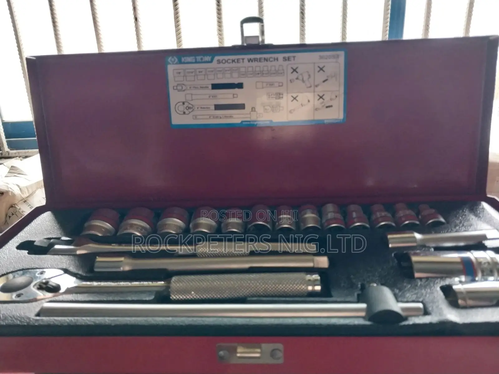 King Tony 20 Pc. 3/8" Dr. 12 Point Socket Wrench Set(3020sr)