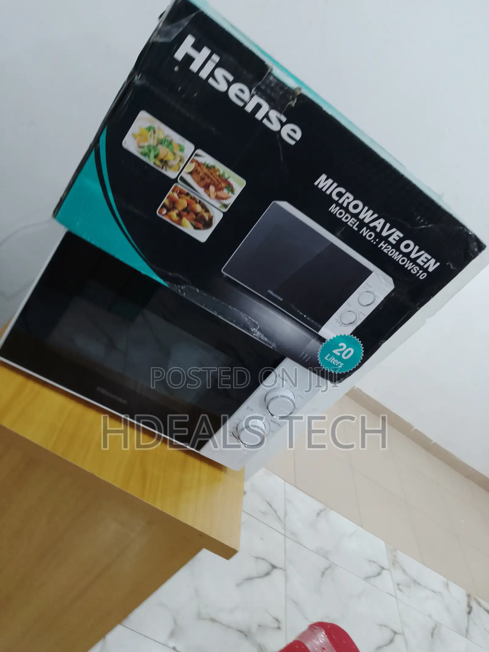 The Hisence Microwave 20L.
