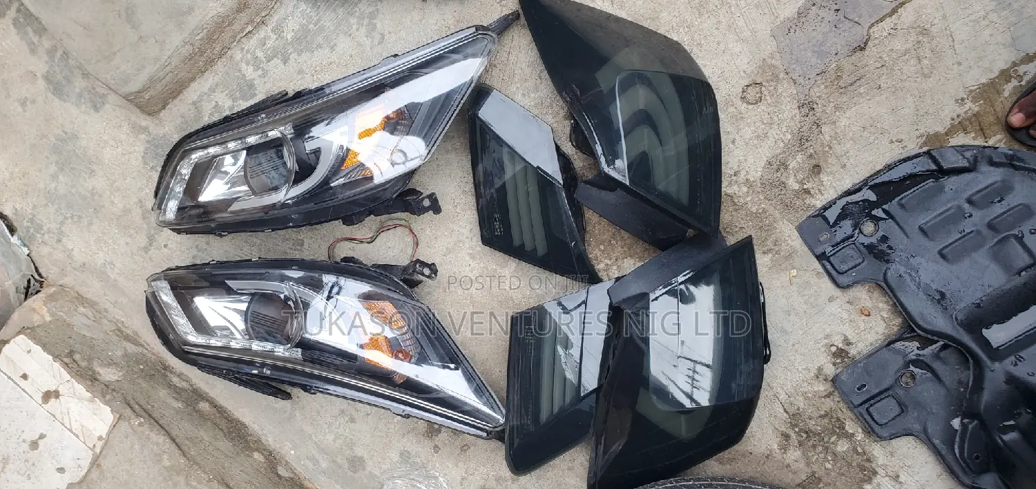 Complete Headlight and Rear Light 2013/2014 Honda Accord