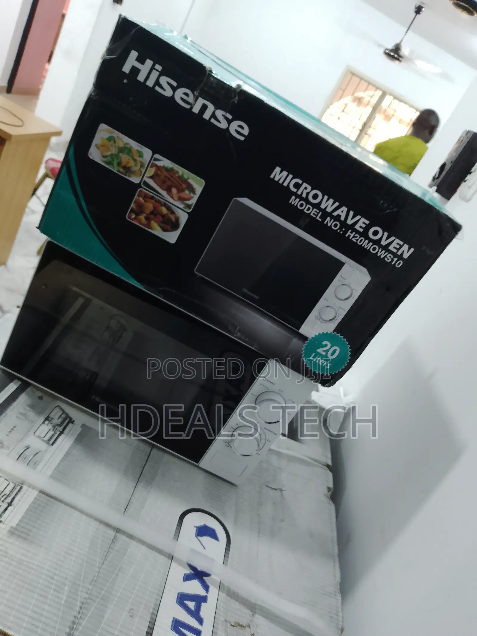 Hisence Brand New Microwave 20L.