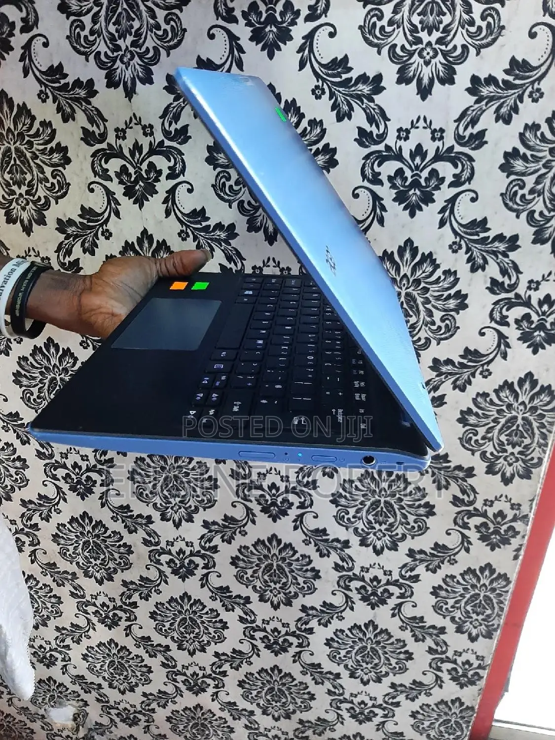 Laptop Acer Aspire 3 4GB Intel Celeron HDD 320GB